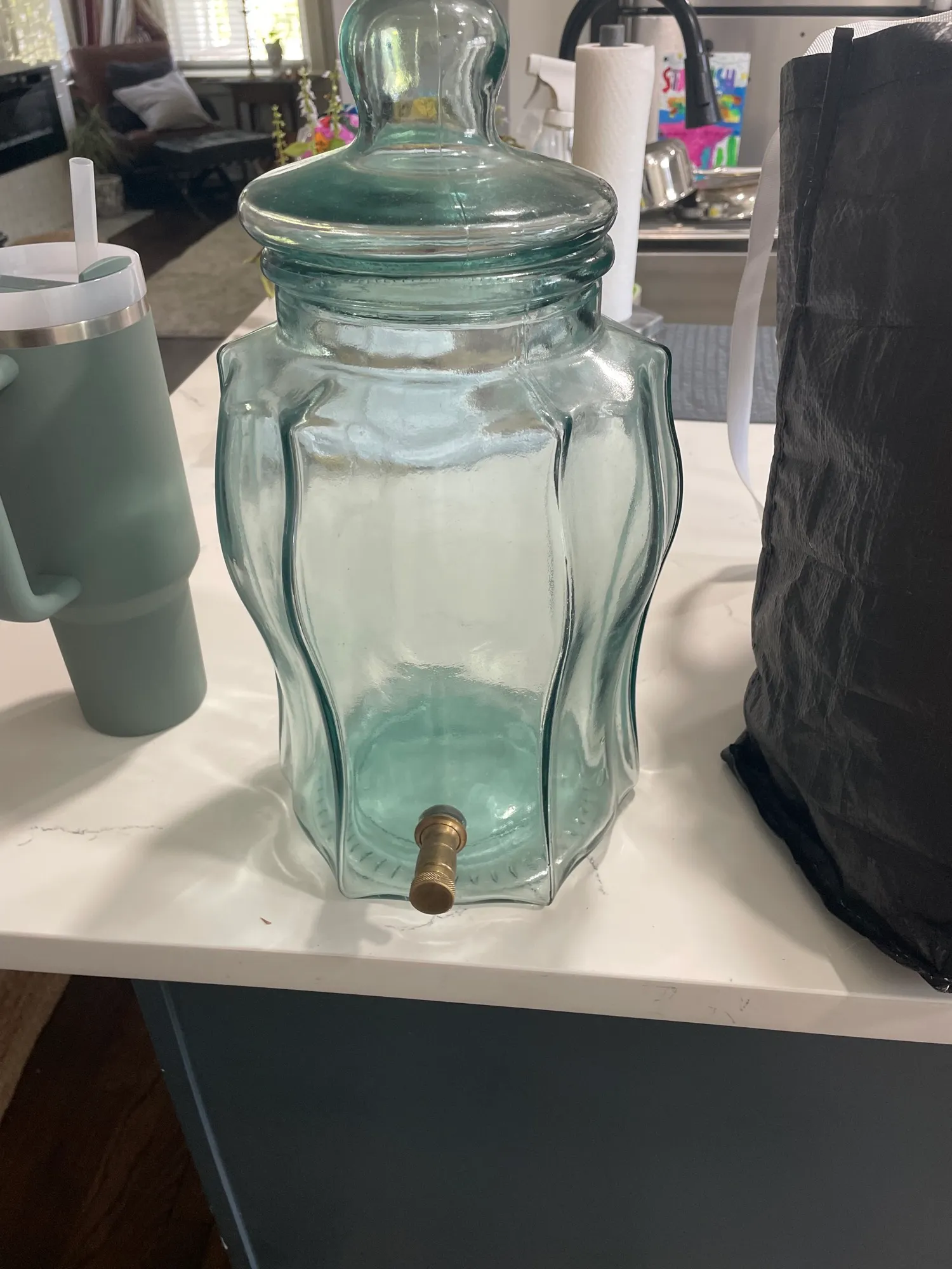 Glass drink dispenser
